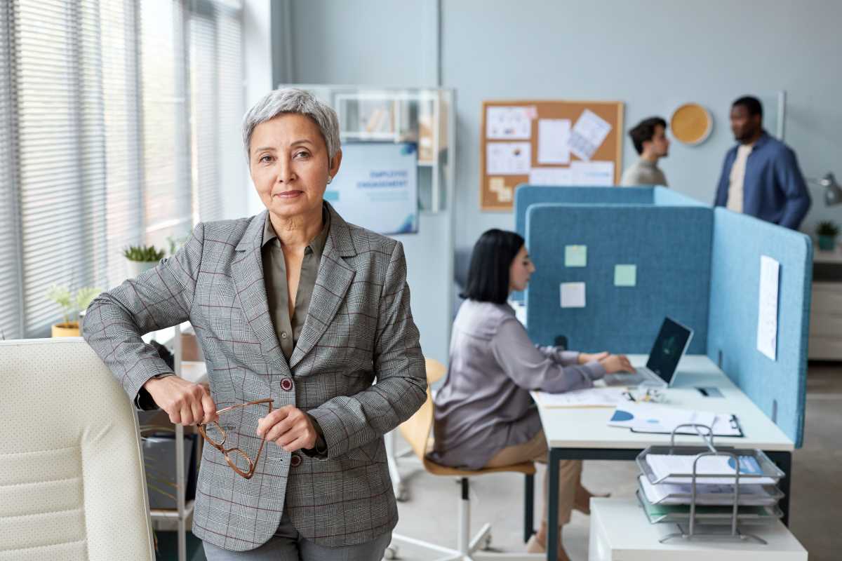 How to Lead With Confidence When You Feel Anything But