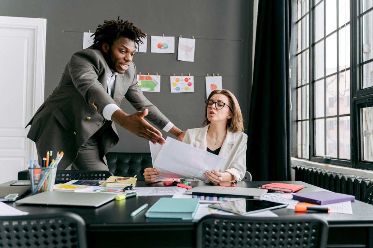 The Right Way to Mediate a Heated Workplace Argument